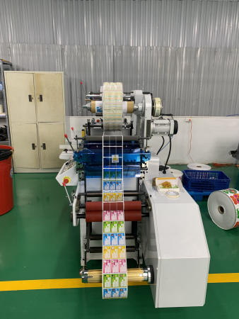Hình ảnh xưởng sản xuất Hoàng Nam